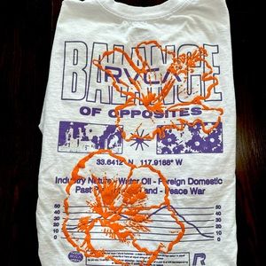 Men’s white RVCA TSHIRT SIZE L